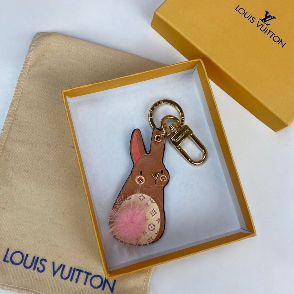 🆕🎀 LV Bunny Key Holder 🎀 - Picture 2 of 5